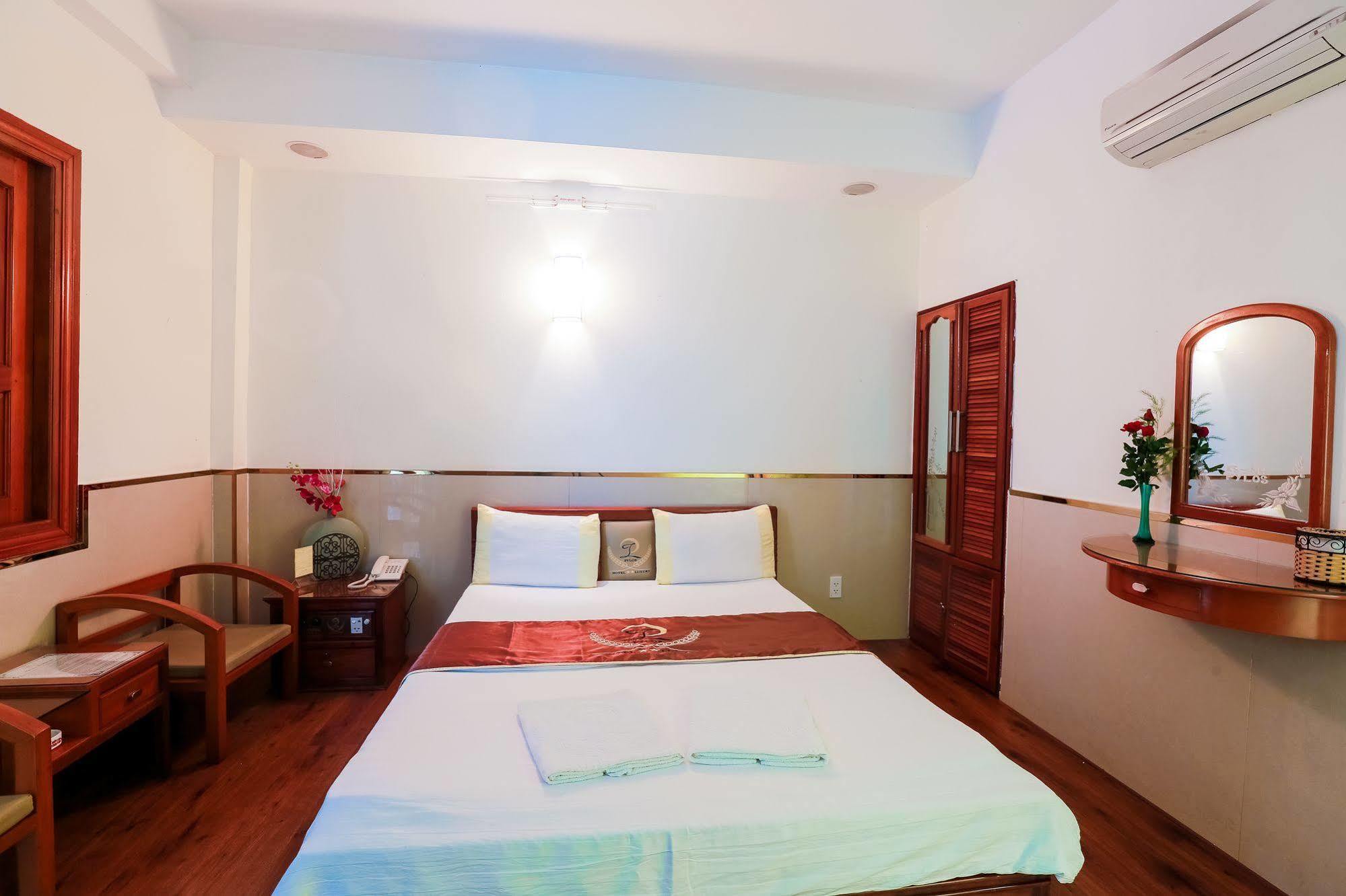 Pylos Hotel Ho Chi Minh City Bagian luar foto